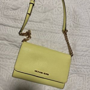 Michael Kors Phone/Wallet Purse